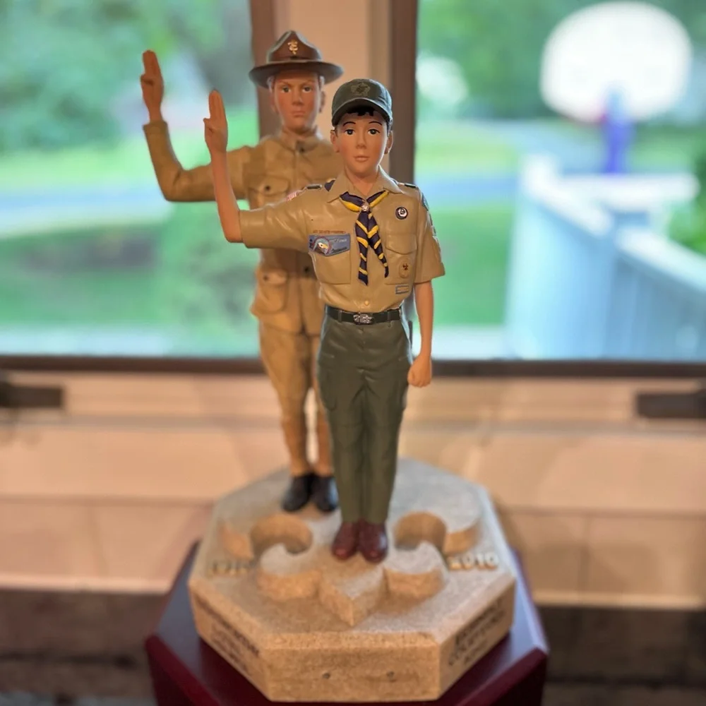 Boy Scouts Statue - “A Century of Scouting” By Joseph Csatari - Picture 1 of 5